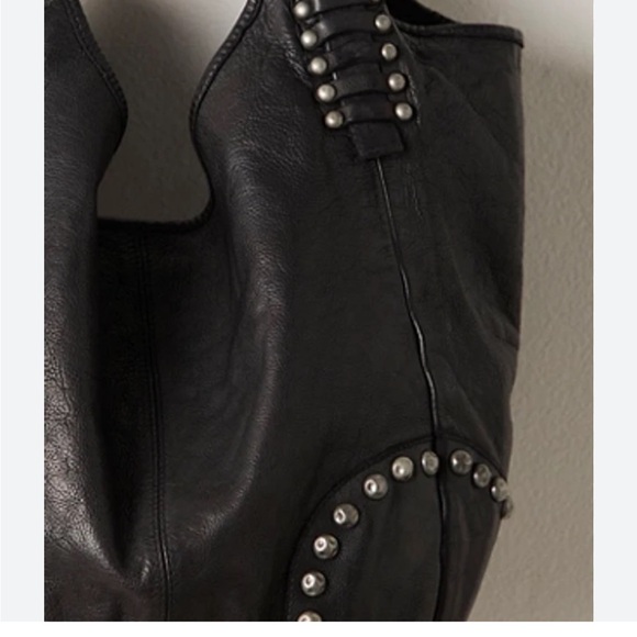 Gorgeous, Free People Brunswick leather studded tote❤️ NWT - Picture 7 of 8